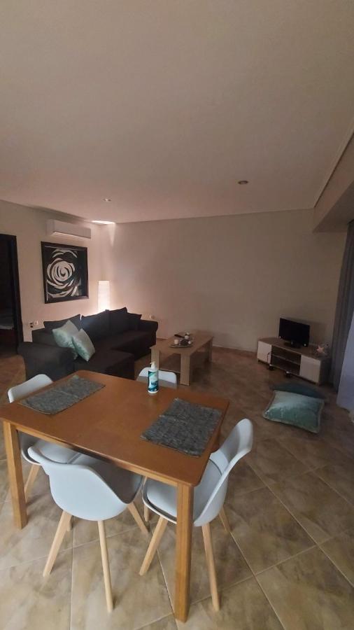 Vanas Apartment Artemida  Esterno foto